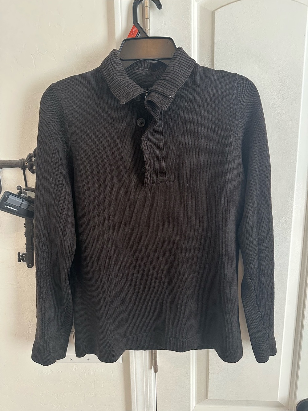 Elie Tahari men’s/unisex chocolate brown zip/button up sweater size Medium